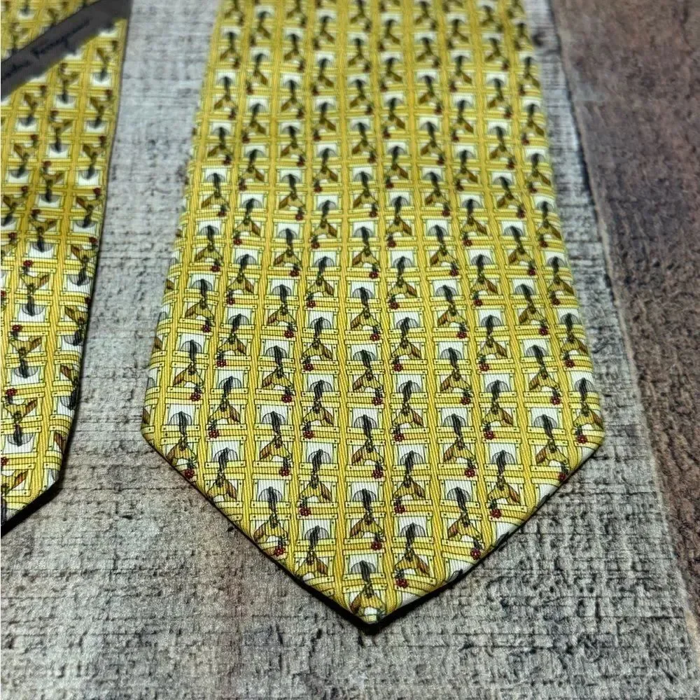 Salvatore Ferragamo Horses Mens Silk Tie Made In Italy equestrian